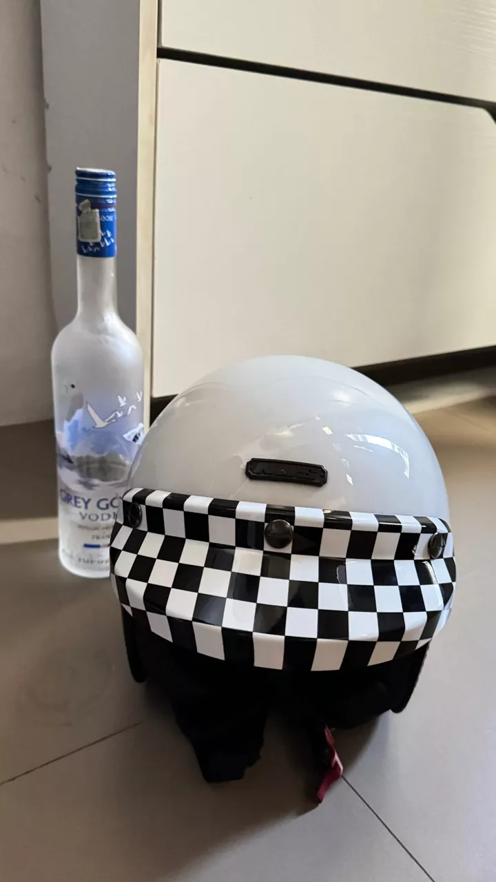 Cargloss Peak Pet Cfm Retro Checkerboard (1)