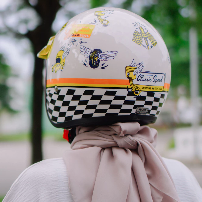 Helm Bogo Retro Motif Piston Kotak (3)